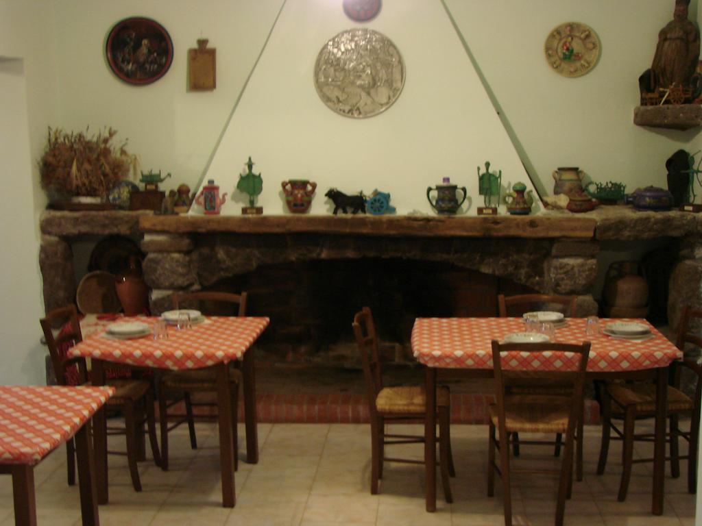 Agriturismo Su Tiresi カーラゴノネ エクステリア 写真